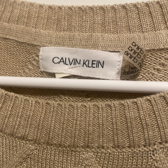 Calvin Klein beige sweater - Picture 3 of 5
